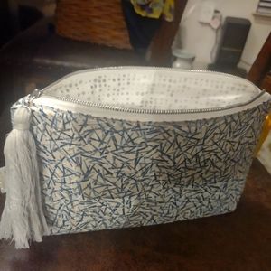NWT Young Living Oil Holder Pouch purse